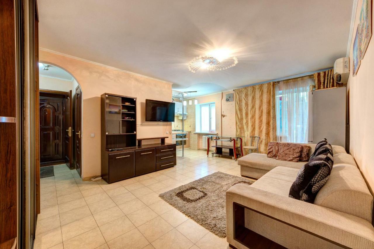 Apartments Near The Nsc Olympic Kiev Buitenkant foto